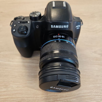 APPAREIL PHOTO SAMSUNG NX30 OBJECTIF 18-55MM