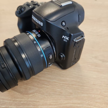 APPAREIL PHOTO SAMSUNG NX30 OBJECTIF 18-55MM