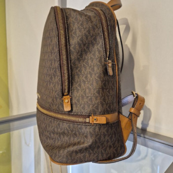 SAC A DOS MICHAEL KORS RHEA ZIP BACK PACK BROWN