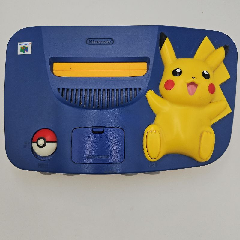 CONSOLE N64 EDITION PIKACHU + MANETTE