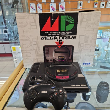 CONSOLE MEGA DRIVE EN BOITE JAPONAISE SANS CABLE VIDEO