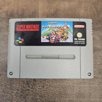 SUPER MARIO KART SUPER NINTENDO