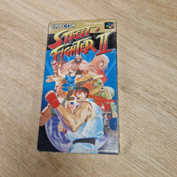 STREET FIGHTER II SUPER FAMICOM SUPER NES JAP BOITE NOTICE