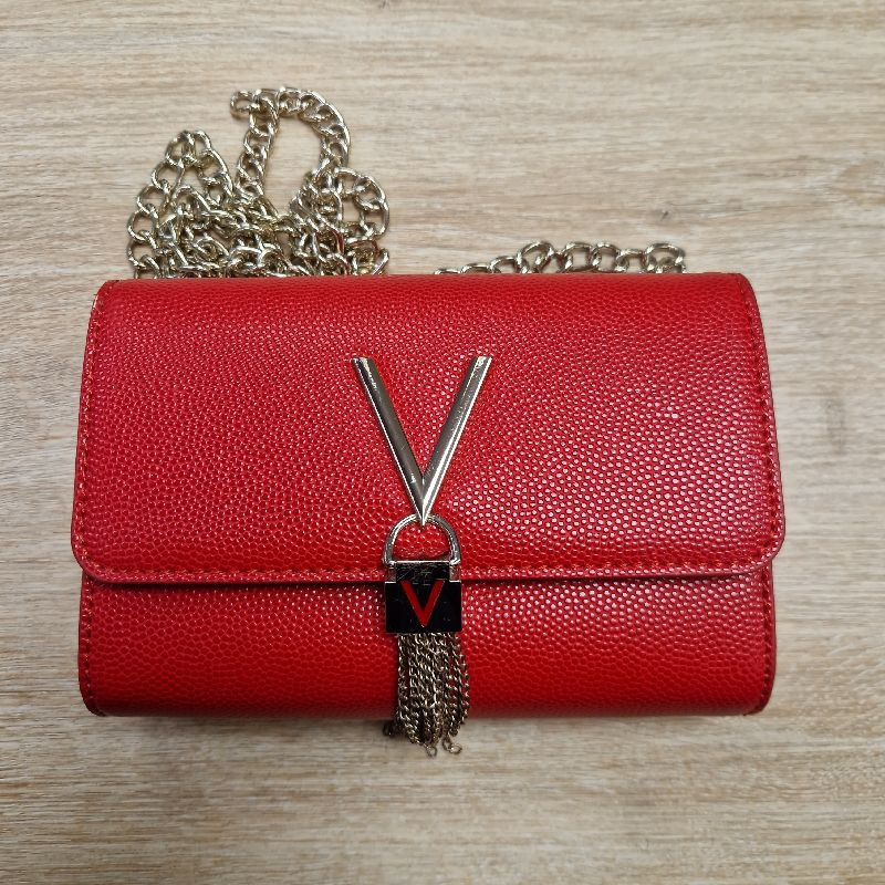 Pochette valentino rouge hotsell