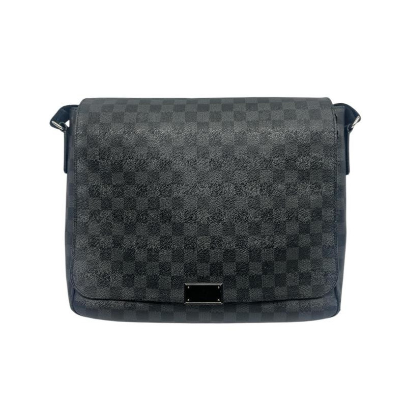 LOUIS VUITTON DISTRICT MM DAMIER GRAPHITE