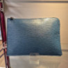 SAC LOUIS VUITTON EPI POCHETTE BLEU