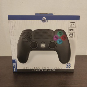 MANETTE SANS FIL PS4 PRISE JACK NOIRE 140142N