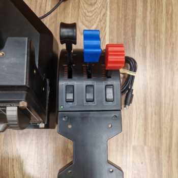 SAITEK PRO FLIGHT YOKE SYSTEM