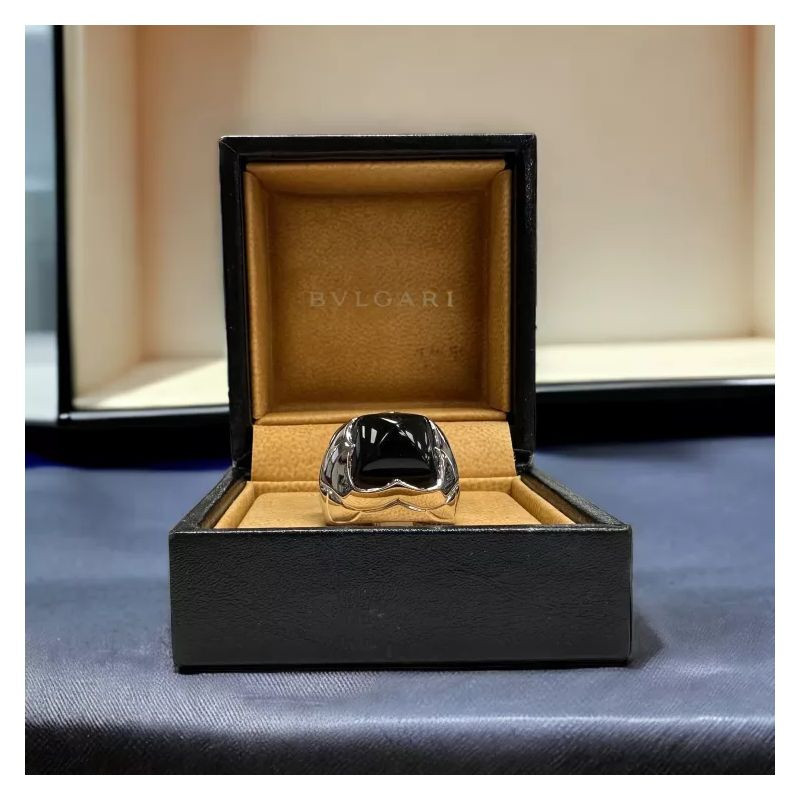 BAGUE BULGARI PYRAMIDE XL OR BLANC 18CT ONYX 15.83 GRS T53