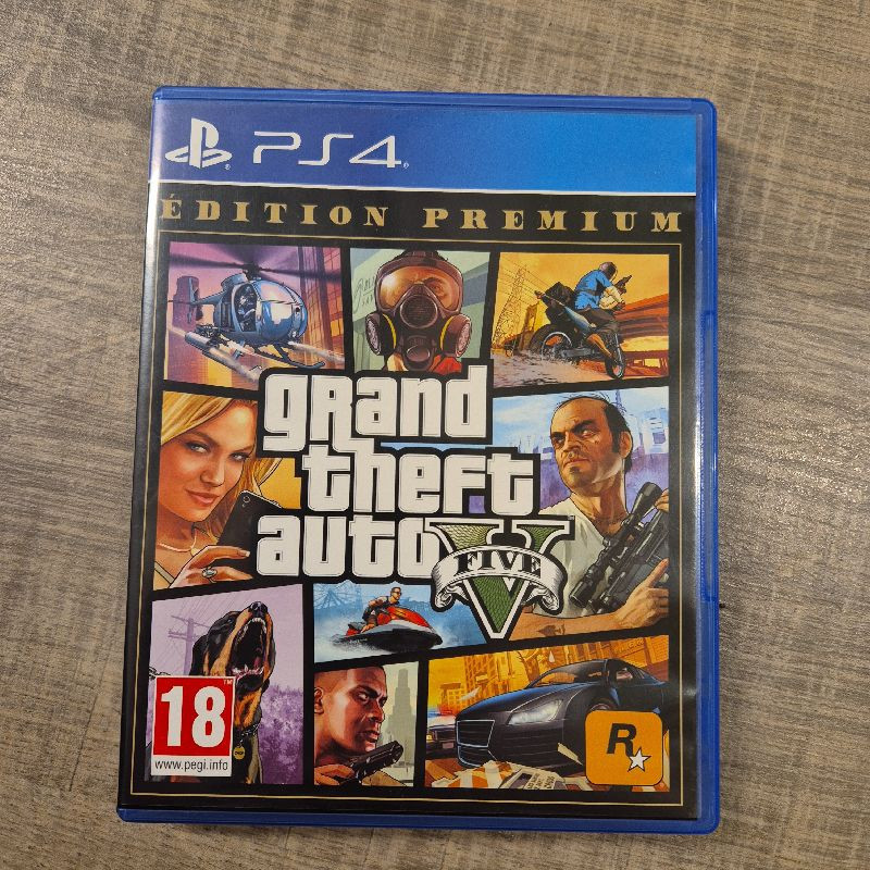 GTA GRAND THEFT AUTO 5 - PS4