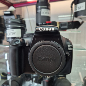 CANON EOS 1100D