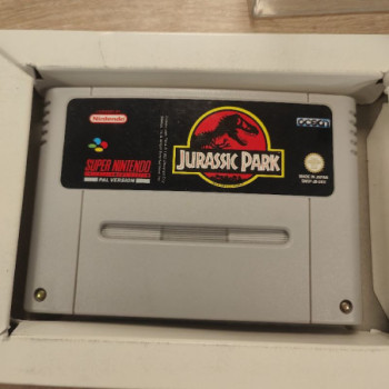 JURASSIC PARK - SUPER NINTENDO + BOITE NOTICE