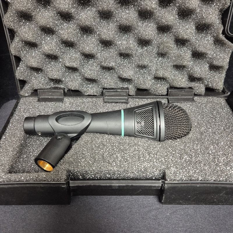 AKG C5900