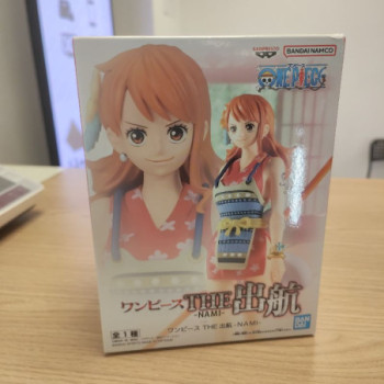 FIGURINE ONE PIECE NAMI