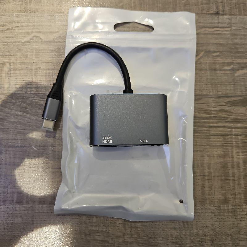 ADAPTATEUR USB-C HDMI VGA