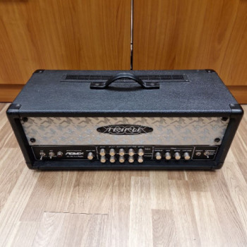 TETE AMPLI PEAVEY TRIPLE XXX ULTRA TUBE SERIES 120-WATT + PEDALE SWITCH