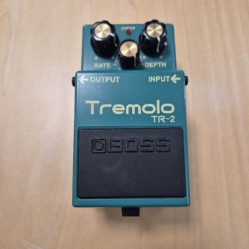 BOSS TREMOLO TR-2