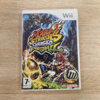 MARIO STRIKERS CHARGED FOOTBALL - WII