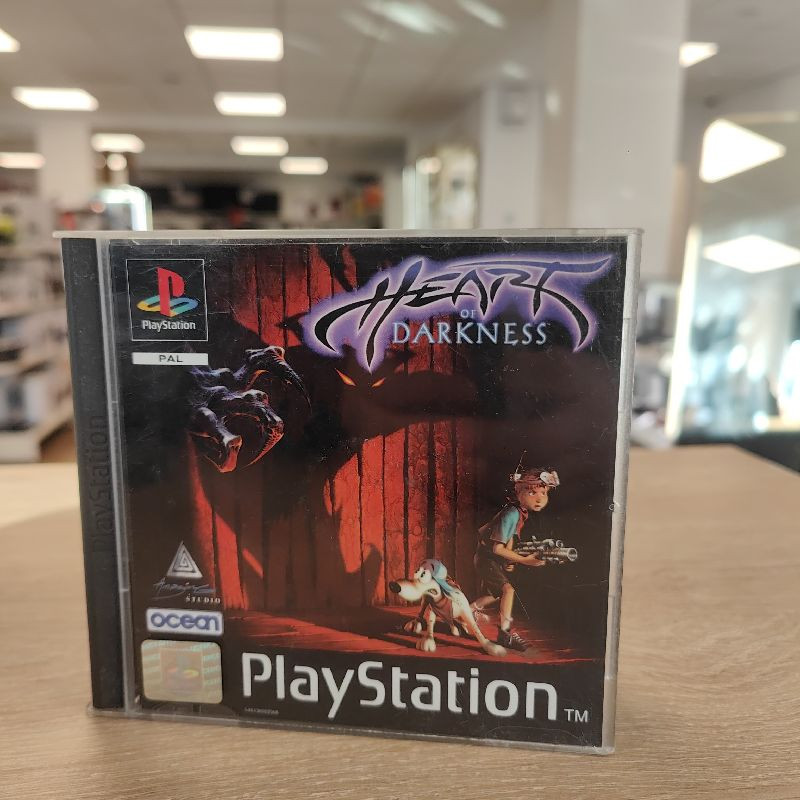 JEU PS1 - HEART OF DARKENSS