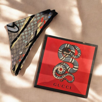 FOULARD GUCCI SOIE MULTICOLOR