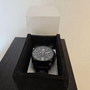 MONTRE NIXON CHARGER CHRONO