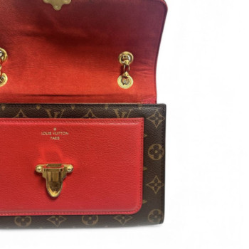 SAC A MAIN LOUIS VUITTON VICTOIRE MONOGRAM ROUGE