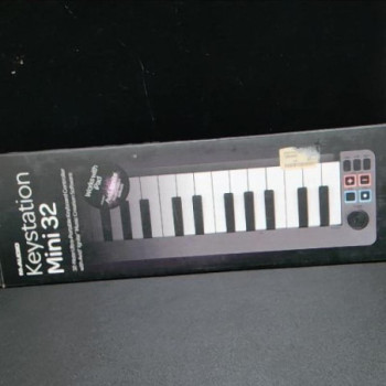 M-AUDIO KEYSTATION MINI 32 CONTROLLER KEYBOARD