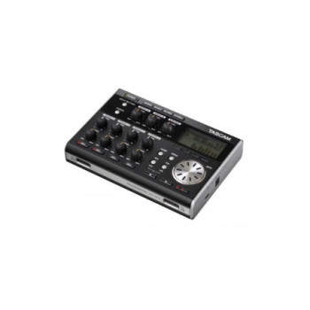 TASCAM DP 004 / 4 TRACK DIGITAL RECORDER