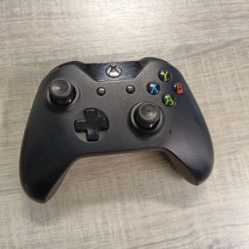 MANETTE XBOX ONE NOIR