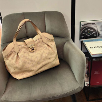 SAC A MAIN LOUIS VUITTON CIRRUS PM CUIR MAHINA BEIGE