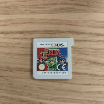 JEU 3DS ZELDA TRI FORCE HEROES (JEU SEUL)