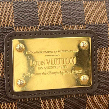 POCHETTE LOUIS VUITTON EVA EN TOILE DAMIER