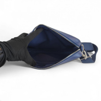 LOUIS VUITTON TRIO MESSENGER NAVY RIVER BLUE M46604