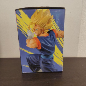 FIGURINE SUPER SAIYAN VEGITO