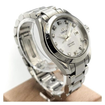 MONTRE OMEGA SEAMASTER AQUATERRA NACRE DIAMANTS