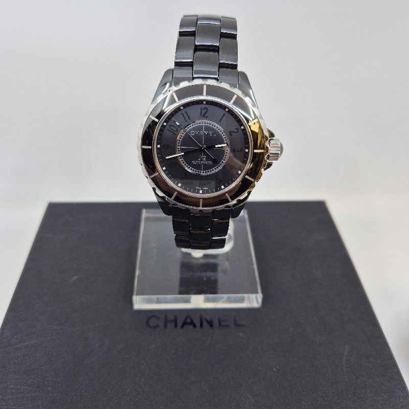 CHANEL J 12 CALIBRE 12.3 33MM CHANEL J 12 CALIBRE 12.3 33MM