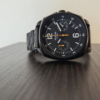 MONTRE NIXON CHARGER CHRONO