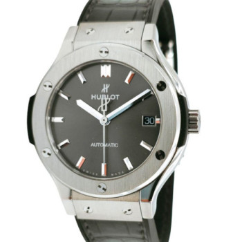 MONTRE HUBLOT CLASSIC FUSION TITANIUM