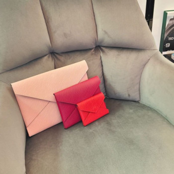 TRIO DE POCHETTES LOUIS VUITTON KIRIGAMI EPI