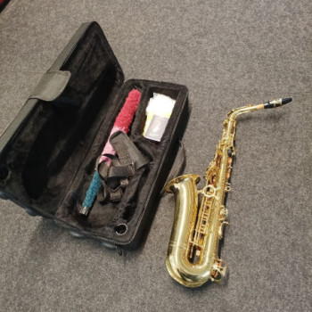 SAXOPHONE PRESTIGE + CASE