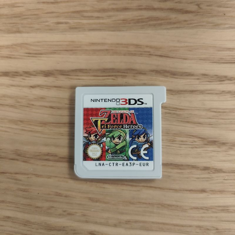 JEU 3DS ZELDA TRI FORCE HEROES (JEU SEUL) JEU 3DS ZELDA TRI FORCE HEROES (JEU SEUL)