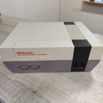 CONSOLE NINTENDO NES SANS MANETTE