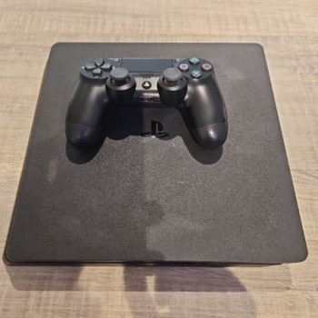 CONSOLE PS4 SLIM NOIR 1TB + MANETTE
