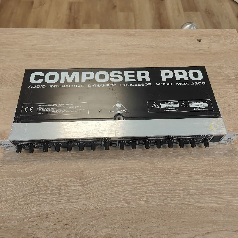BEHRINGER COMPOSER PRO MDX 2200 BEHRINGER COMPOSER PRO MDX 2200