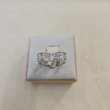 BAGUE 18CT OR BLANC DMTS 6.58 GRS
