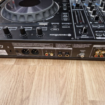 PLATINE DJ PIONEER DDJ-RZ CONTRÔLEUR DJ PROFESSIONNEL