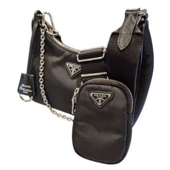 SAC PRADA NYLON NOIR RE EDITION 2005