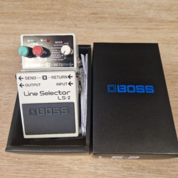 BOSS LS-2 LINE SELECTOR