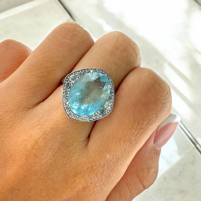 BAGUE OR BLANC 18 CT DIAMANTS ET AIGUE MARINE 8.99 GR T51 BAGUE OR BLANC 18 CT DIAMANTS ET AIGUE MARINE 8.99 GR T51