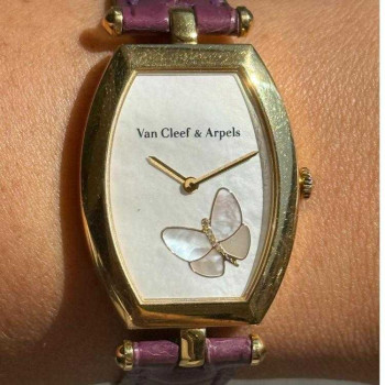 MONTRE VAN CLEEF & ARPELS PIPILLON TONNEAU QUARTZ EN OR ROSE 18K POCHETTE + COPIE SERVICE